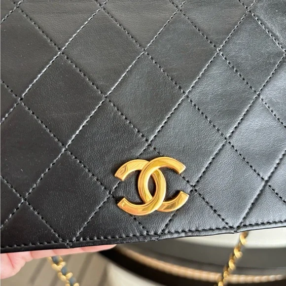 CHANEL Black Lambskin Full Flap Shoulder Bag - Picture 7 of 17